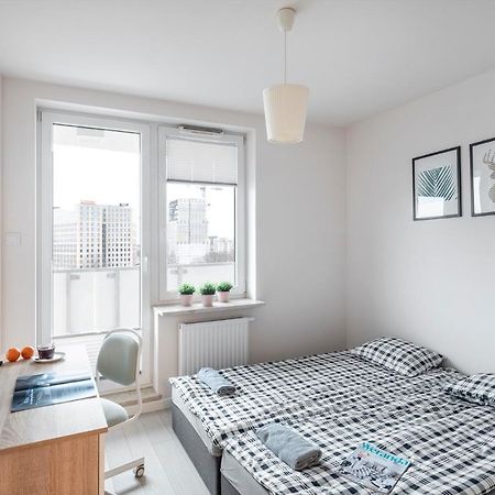 Waw Pokoje Manhattan Warschau Exterior foto